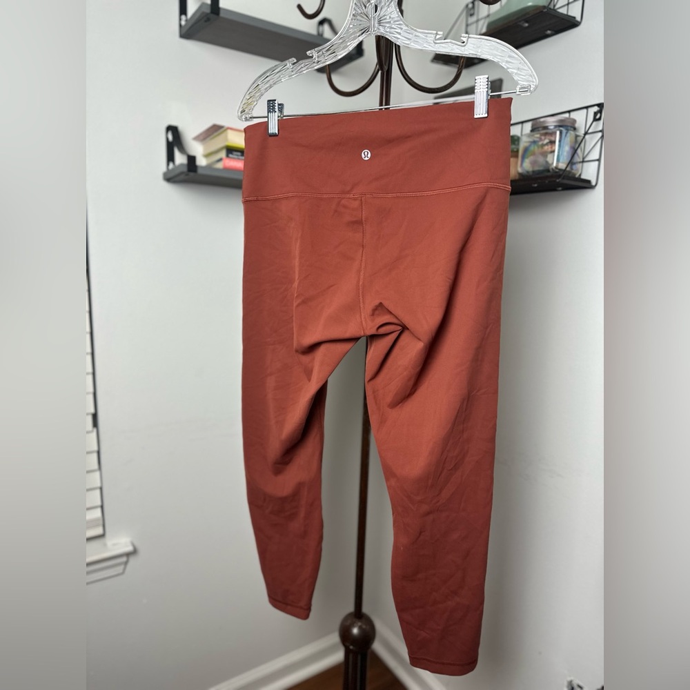 Lululemon Wunder Under Crop (High-Rise) Full-On Luxtreme 21" Brick Rose size 14 - Picture 5 of 8